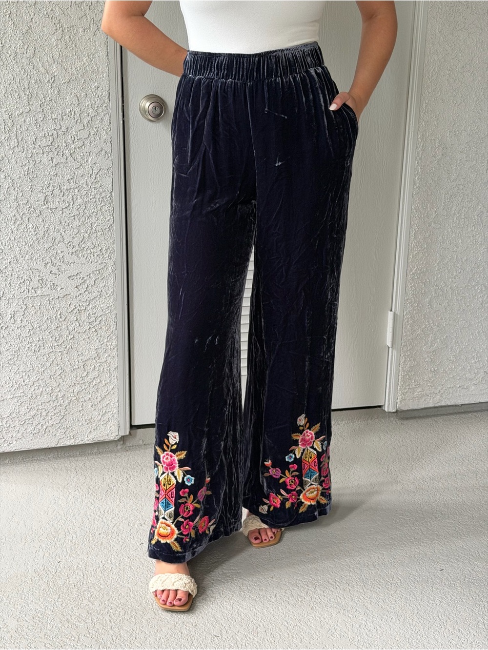 Johnny Was Anaya Velvet Wide Leg Pants Sapphire Blue Embroidery Size Small NWT
